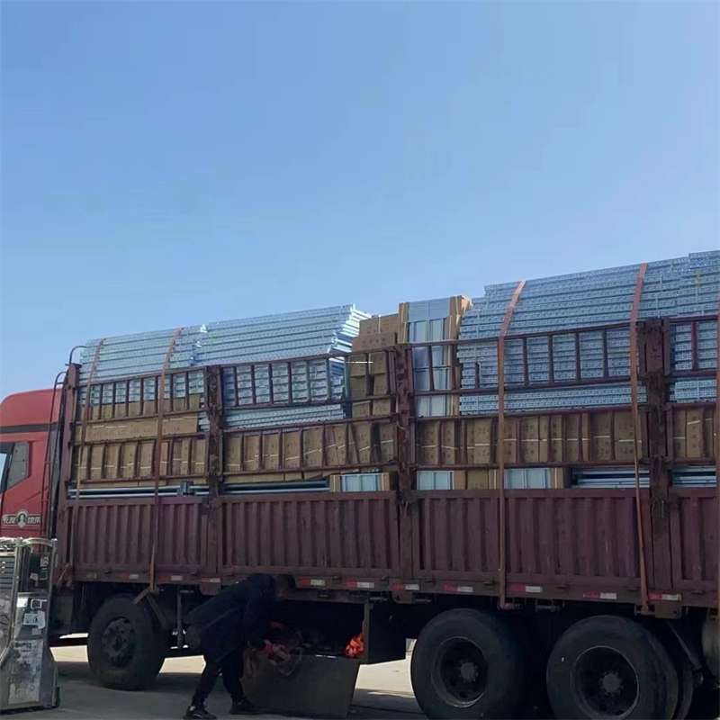 内蒙古呼伦贝尔新巴尔虎右旗到新疆阿勒泰富蕴县物流公司，一站式服务